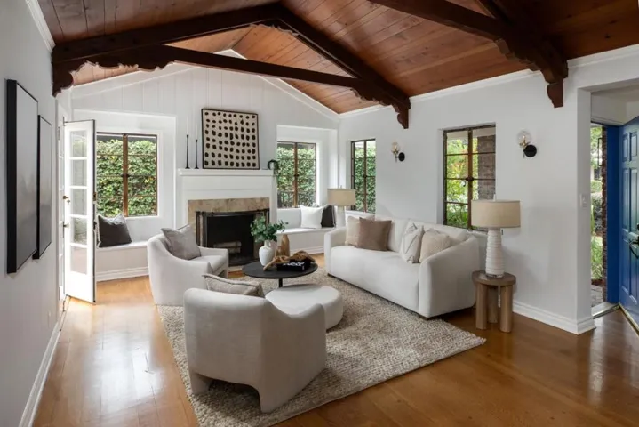 117 Hudson Street, Redwood City, California 94062