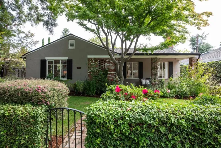 117 Hudson Street, Redwood City, California 94062