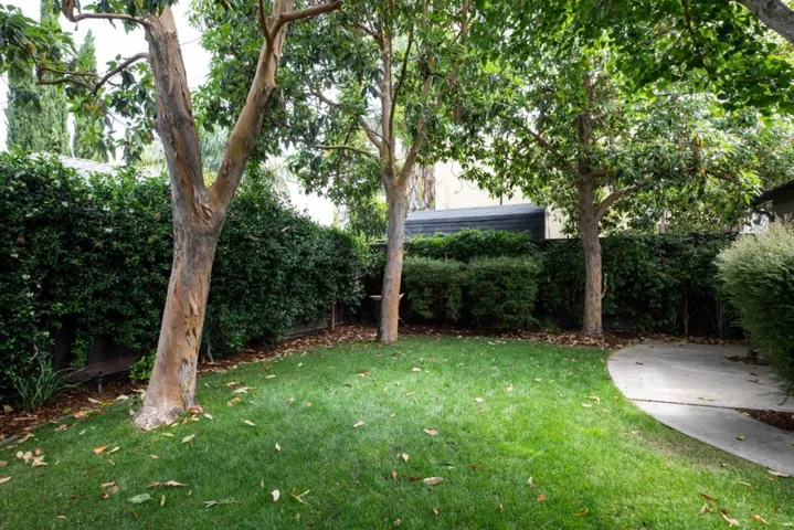 117 Hudson Street, Redwood City, California 94062
