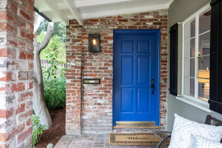 117 Hudson Street, Redwood City, California 94062