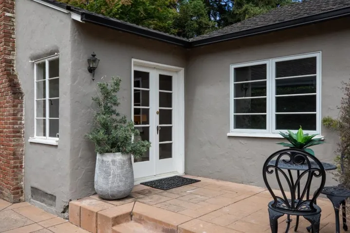 117 Hudson Street, Redwood City, California 94062