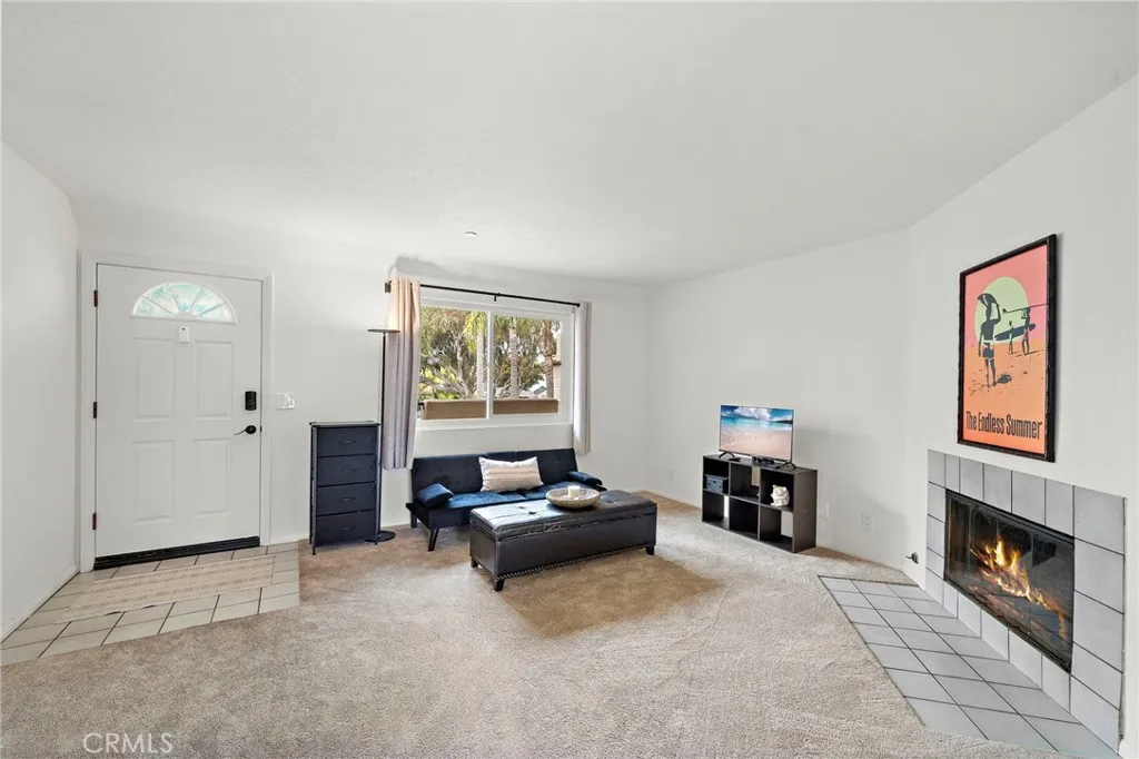 606 Lake Street 23, Huntington Beach, California 92648 — photo 4