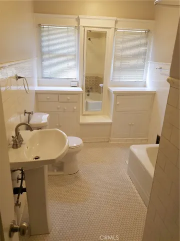 454 S Glassell, Orange, California 92866 — photo 5
