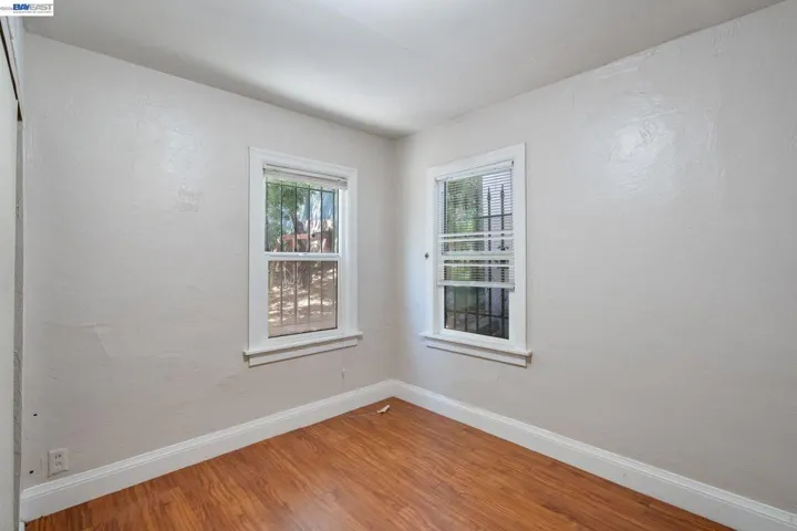 4500 San Carlos Ave, Oakland, California 94601