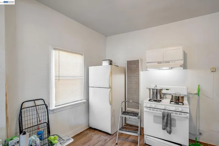 4500 San Carlos Ave, Oakland, California 94601