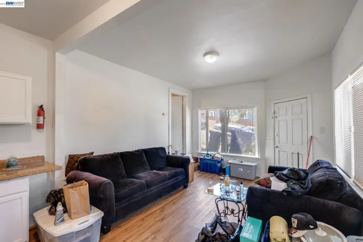 4500 San Carlos Ave, Oakland, California 94601