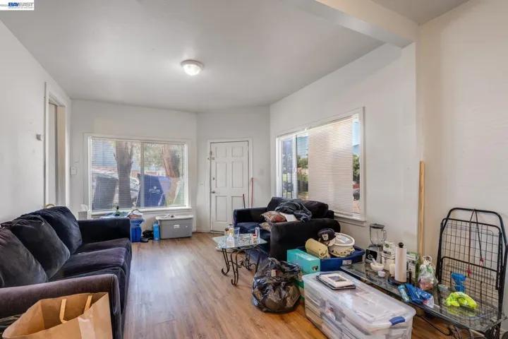 4500 San Carlos Ave, Oakland, California 94601