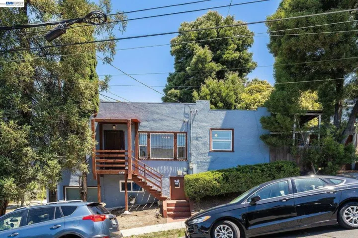 4500 San Carlos Ave, Oakland, California 94601