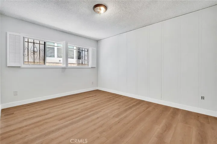 5232 Corteen 10, Valley Village, California 91607