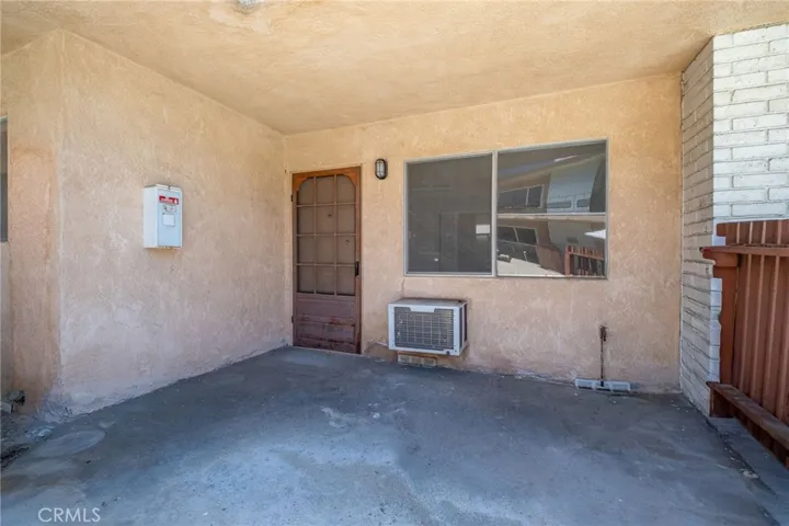 5232 Corteen 10, Valley Village, California 91607