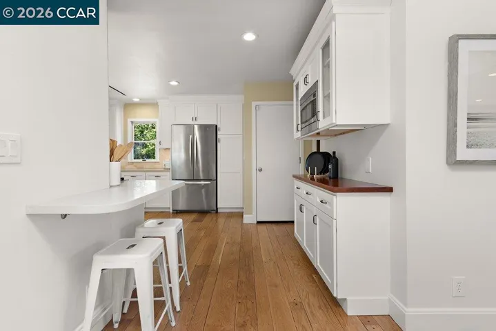 59 El Toyonal, Orinda, California 94563