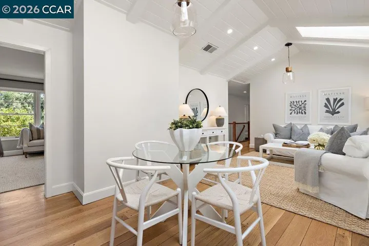 59 El Toyonal, Orinda, California 94563