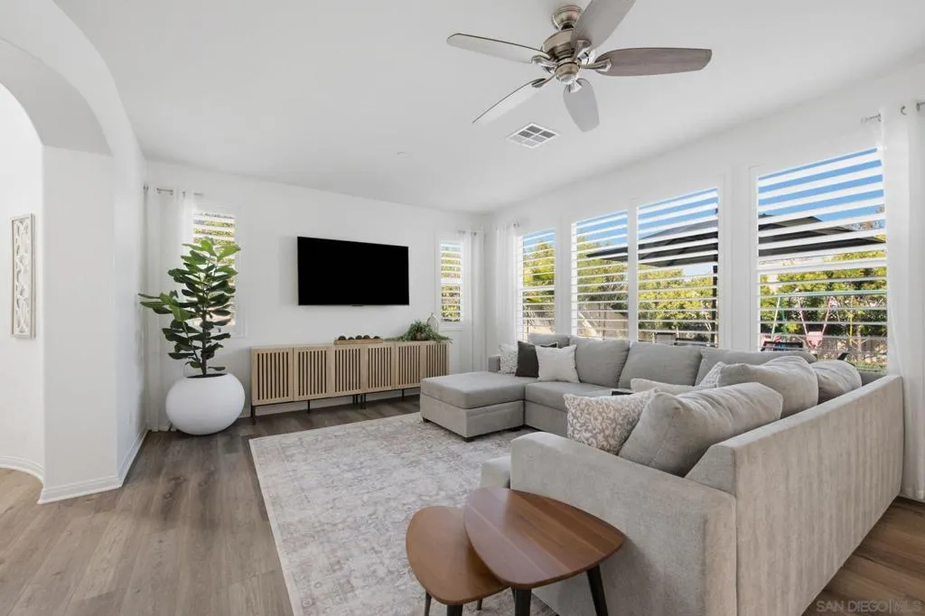 716 Thorntree Ct, San Marcos, California 92078 — photo 5