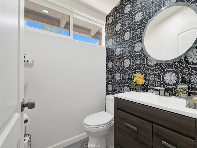 6213 Lubao, Woodland Hills, California 91367