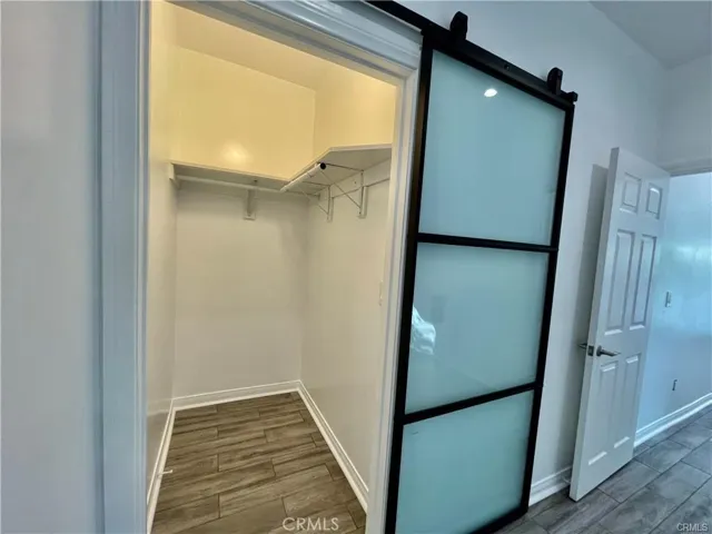 ADU- walk-in closet,Bed1