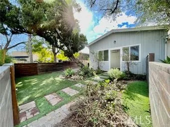 6213 Lubao, Woodland Hills, California 91367