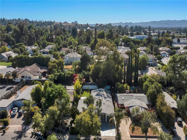 6213 Lubao, Woodland Hills, California 91367