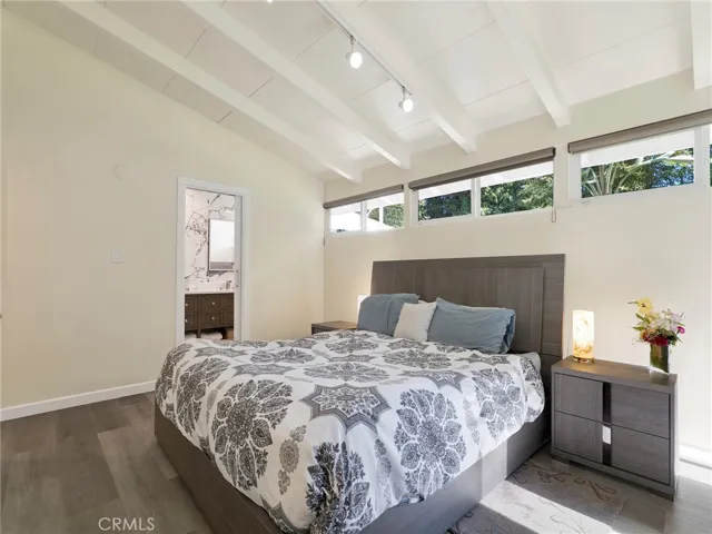 6213 Lubao, Woodland Hills, California 91367