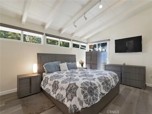6213 Lubao, Woodland Hills, California 91367