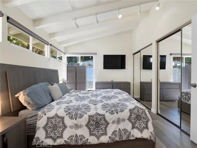 6213 Lubao, Woodland Hills, California 91367