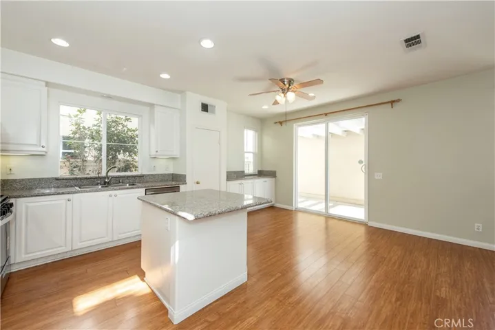 218 Kensington, Irvine, California 92606