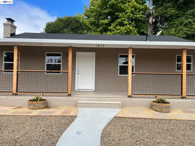 1015 Ruby Court, Santa Rosa, California 95407