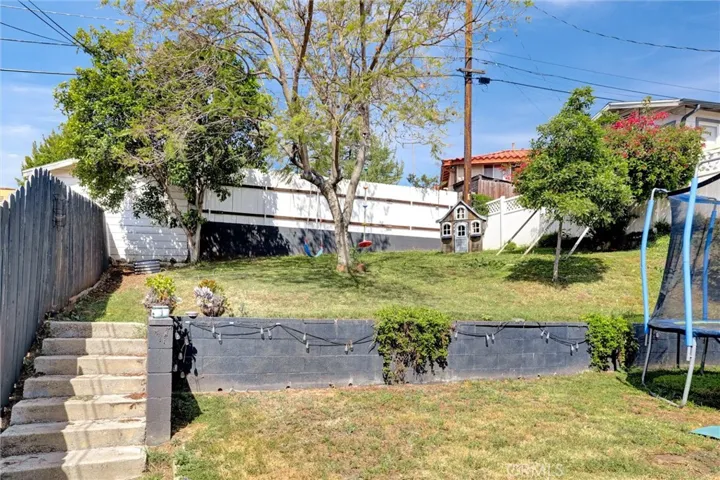 4265 Yosemite, Los Angeles, California 90065