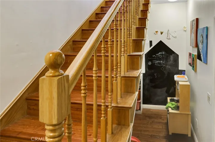 4265 Yosemite, Los Angeles, California 90065