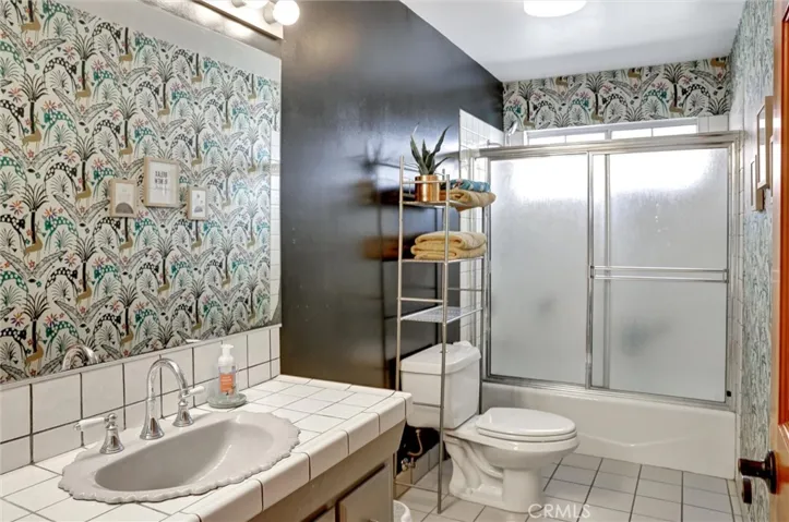 4265 Yosemite, Los Angeles, California 90065