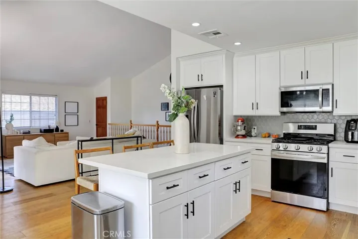 4265 Yosemite, Los Angeles, California 90065