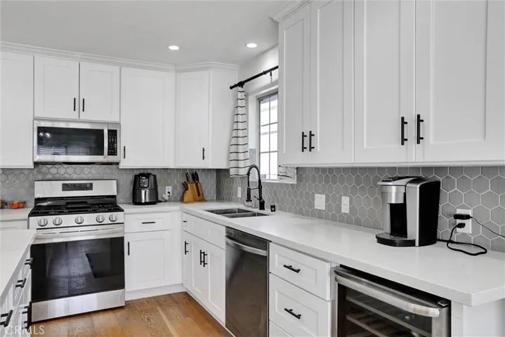4265 Yosemite, Los Angeles, California 90065