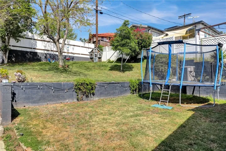 4265 Yosemite, Los Angeles, California 90065