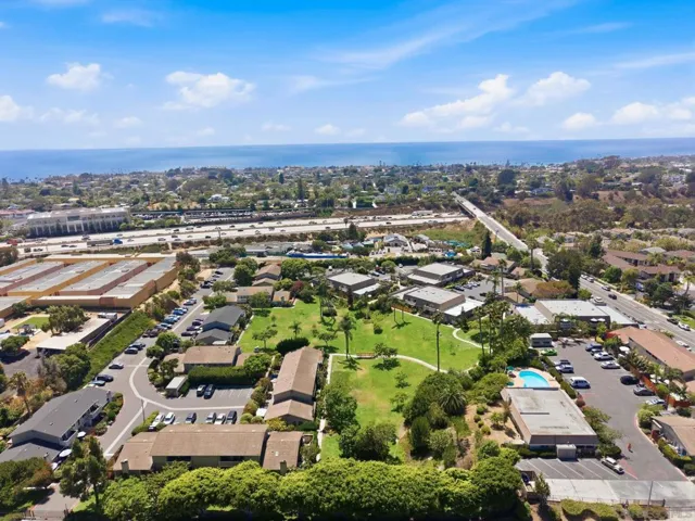 405 Requeza St H12, Encinitas, California 92024