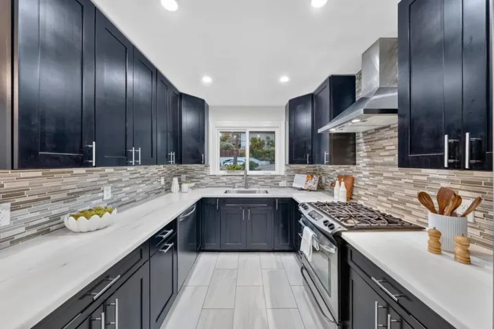 1241 Lerida Way, Pacifica, California 94044
