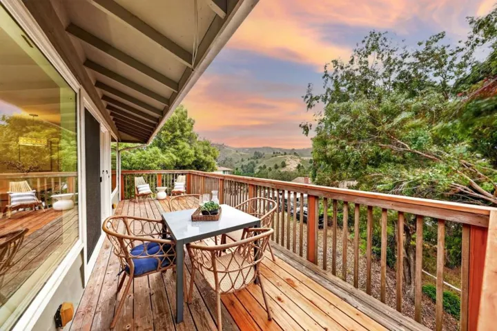 1241 Lerida Way, Pacifica, California 94044
