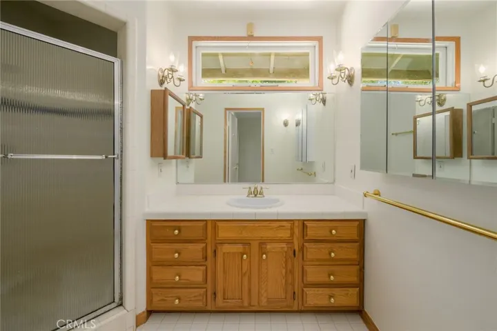 5065 Casa Drive, Tarzana, California 91356