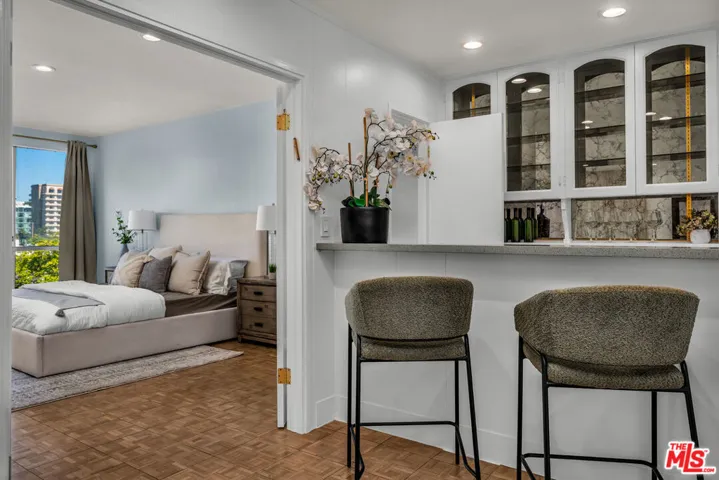 339 N Palm Drive 504, Beverly Hills, California 90210