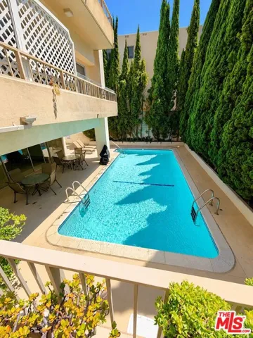 339 N Palm Drive 504, Beverly Hills, California 90210