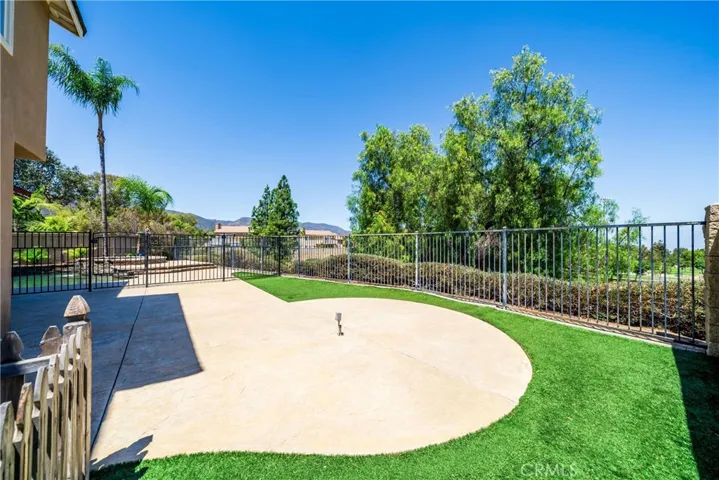 3306 Rochelle, Corona, California 92882