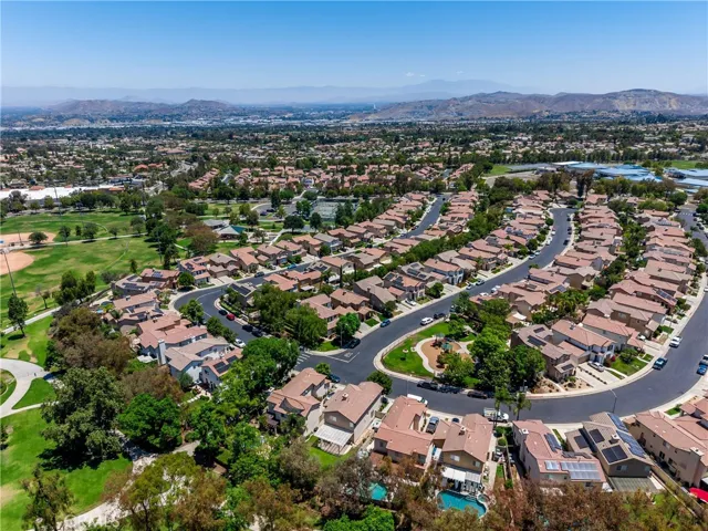 3306 Rochelle, Corona, California 92882