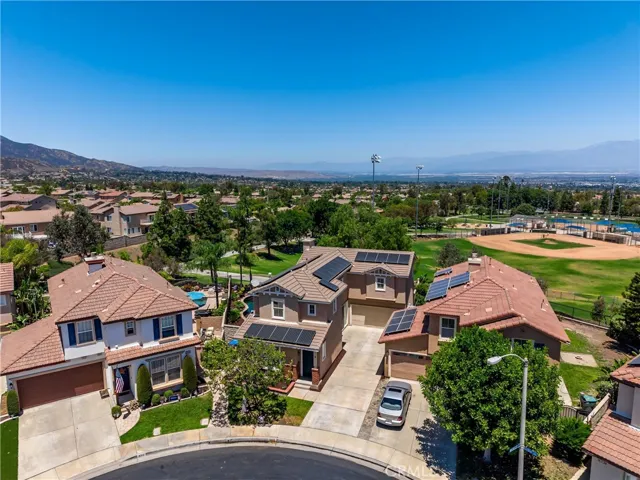 3306 Rochelle, Corona, California 92882