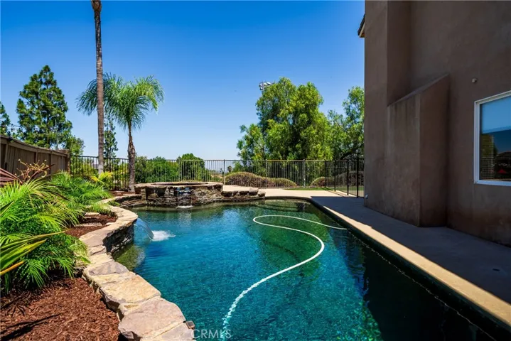 3306 Rochelle, Corona, California 92882