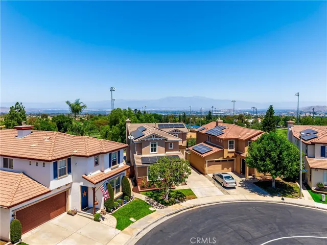 3306 Rochelle, Corona, California 92882