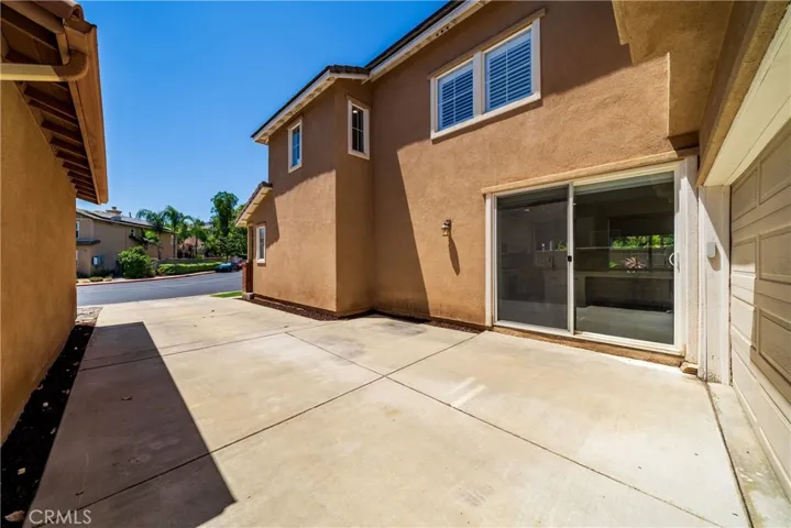 3306 Rochelle, Corona, California 92882