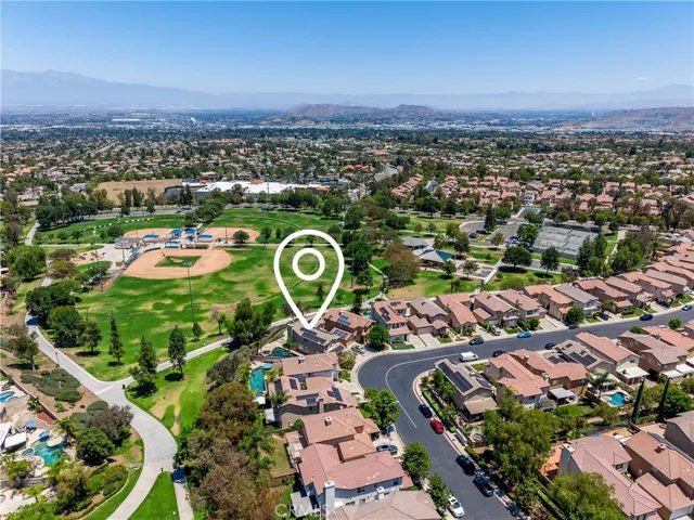 3306 Rochelle, Corona, California 92882