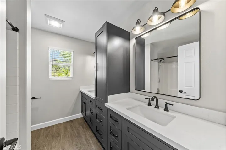 3306 Rochelle, Corona, California 92882
