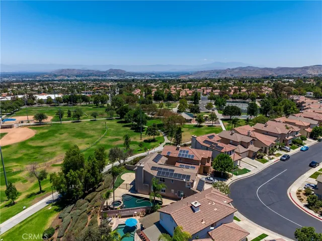 3306 Rochelle, Corona, California 92882