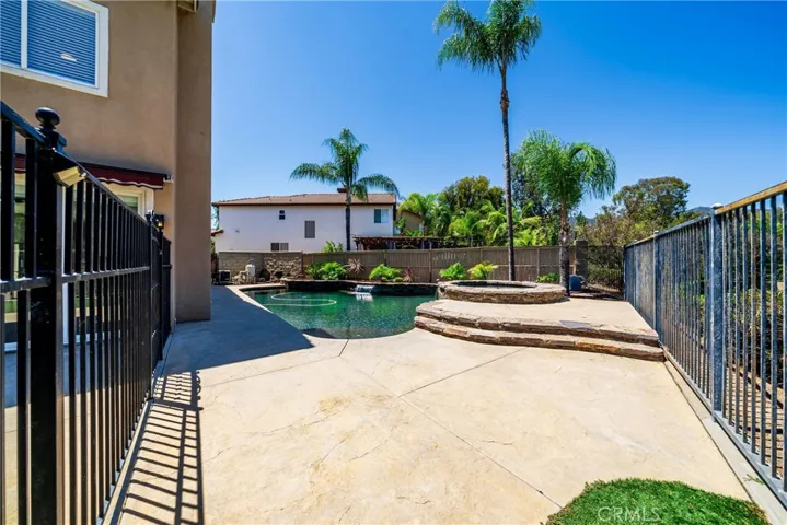 3306 Rochelle, Corona, California 92882