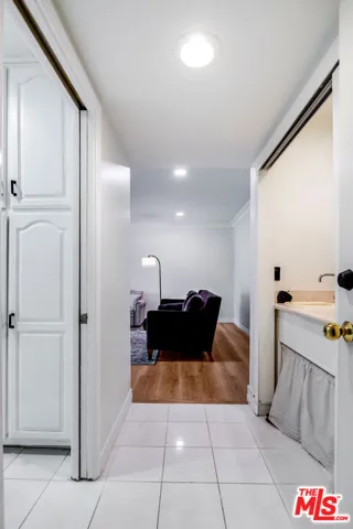423 S Rexford Drive 101, Beverly Hills, California 90212