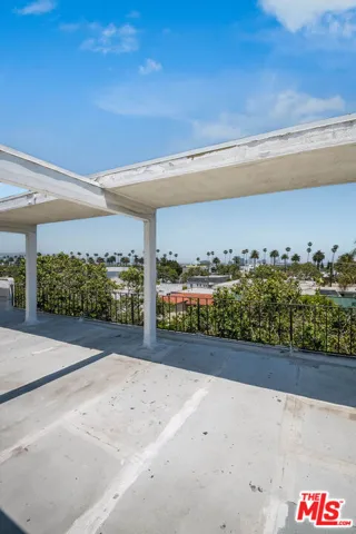 423 S Rexford Drive 101, Beverly Hills, California 90212